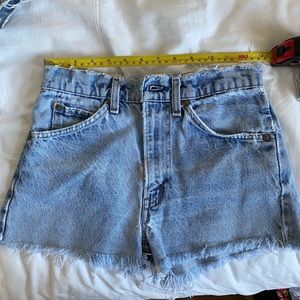 Vintage Levi’s shorts size 26